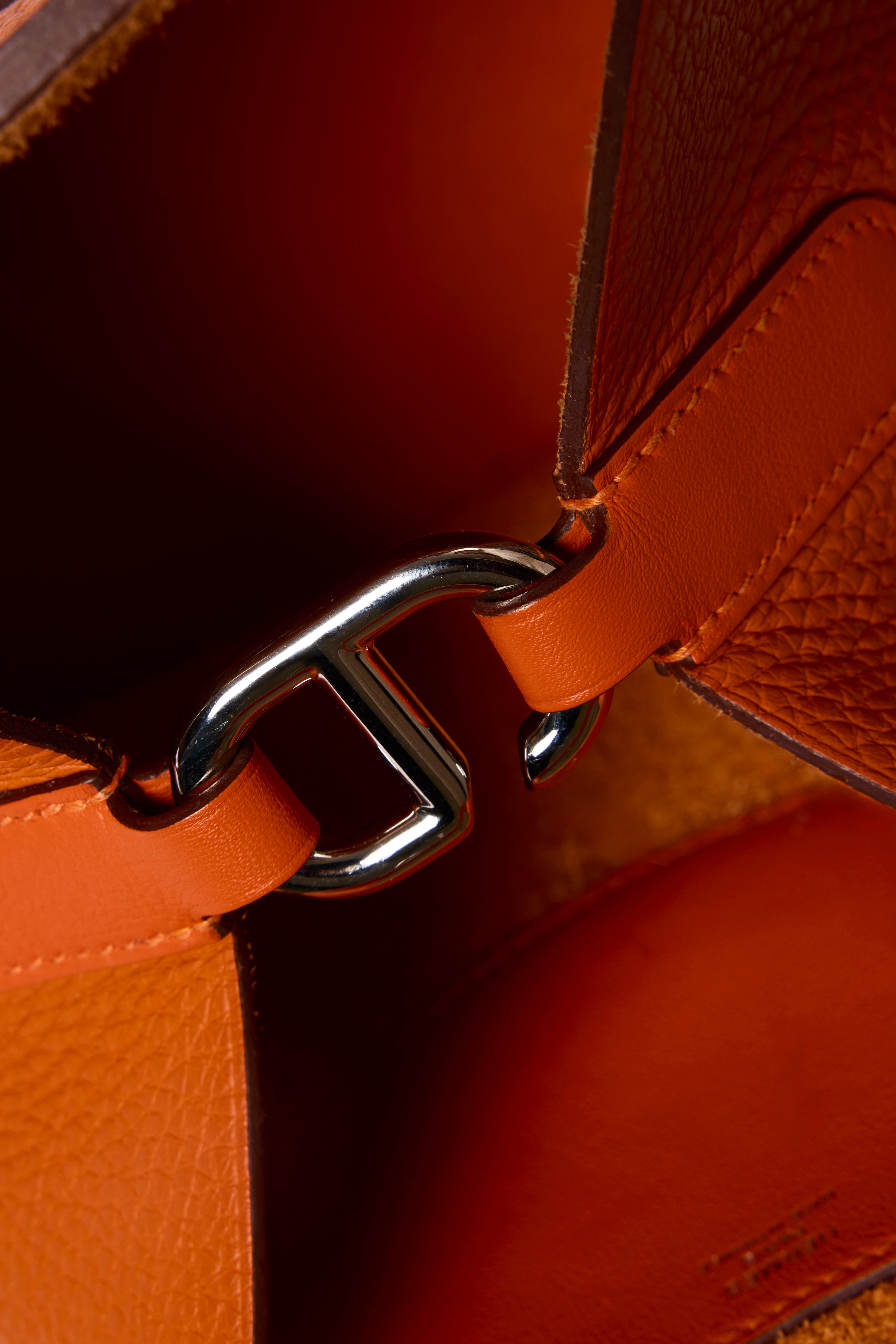 In The Loop 18 Bag