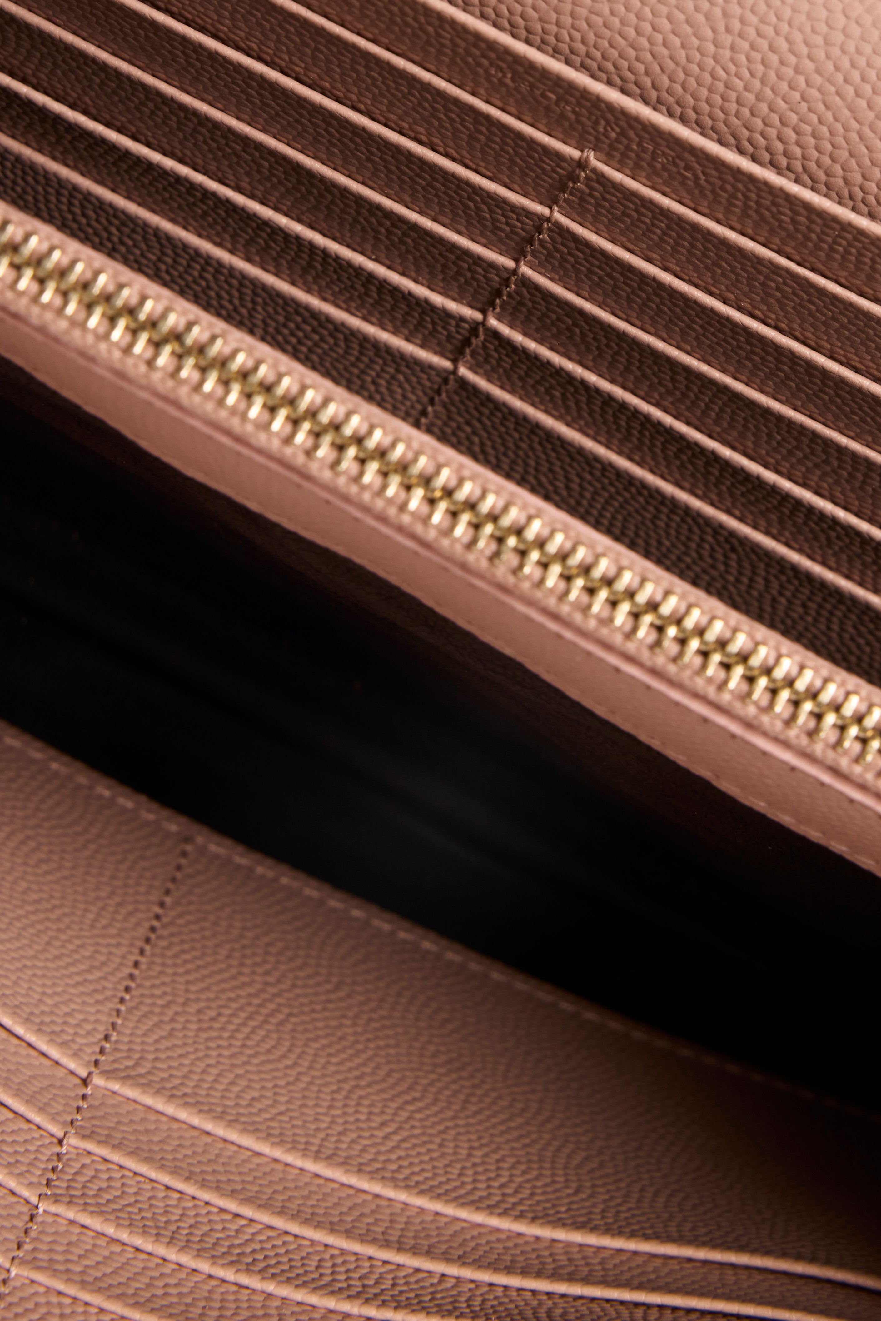 Cassandre Envelope Chain Wallet In Leather